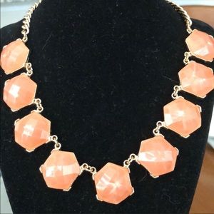 CORAL CHUNKY FASHION JEWELRY NECKLACE